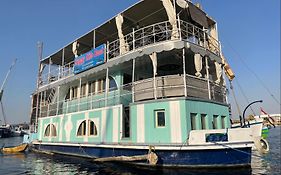 Floating Hotel- Happy Nile Boat